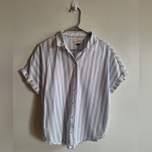 Universal Thread  Button Shirt Sz S